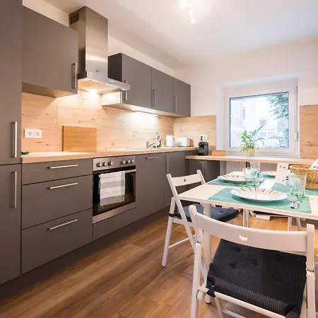 Bright - Xxl-apartment - 10 Guests - 2 - 2 Kitchen - 2 Parking 아파트