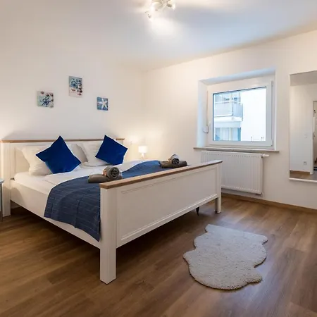 Bright - Xxl-apartment - 10 Guests - 2 - 2 Kitchen - 2 Parking 아파트 *